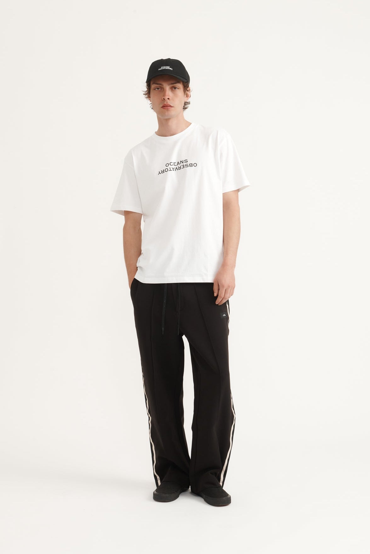BRAND T-SHIRT - WHITE